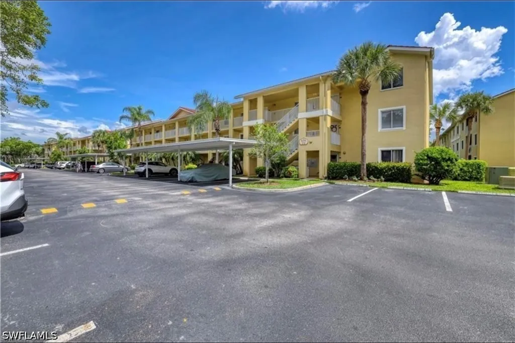 8274 Key Royal Circle Naples FL 34119