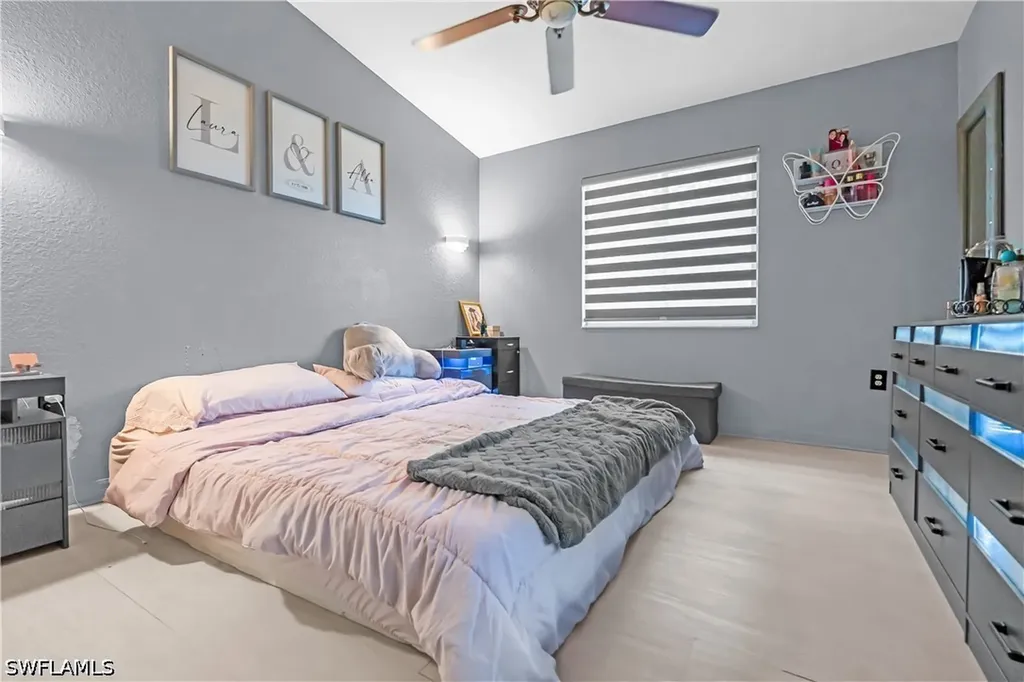 8274 Key Royal Circle Naples FL 34119