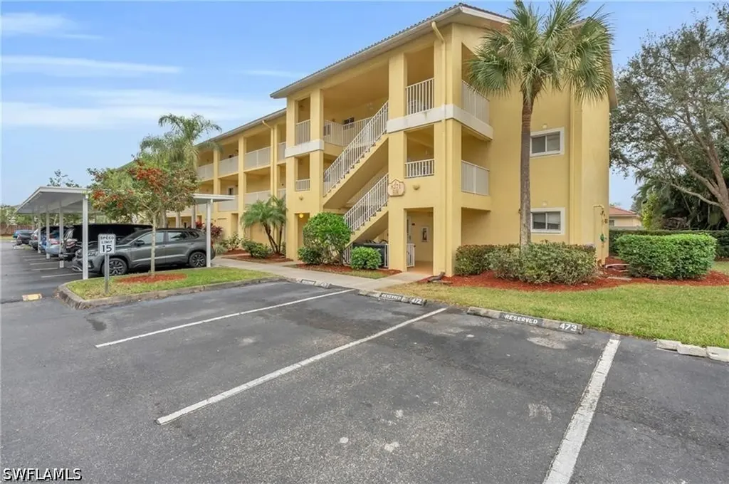 Naples FL, 8271 Key Royal Circle, Unit 932