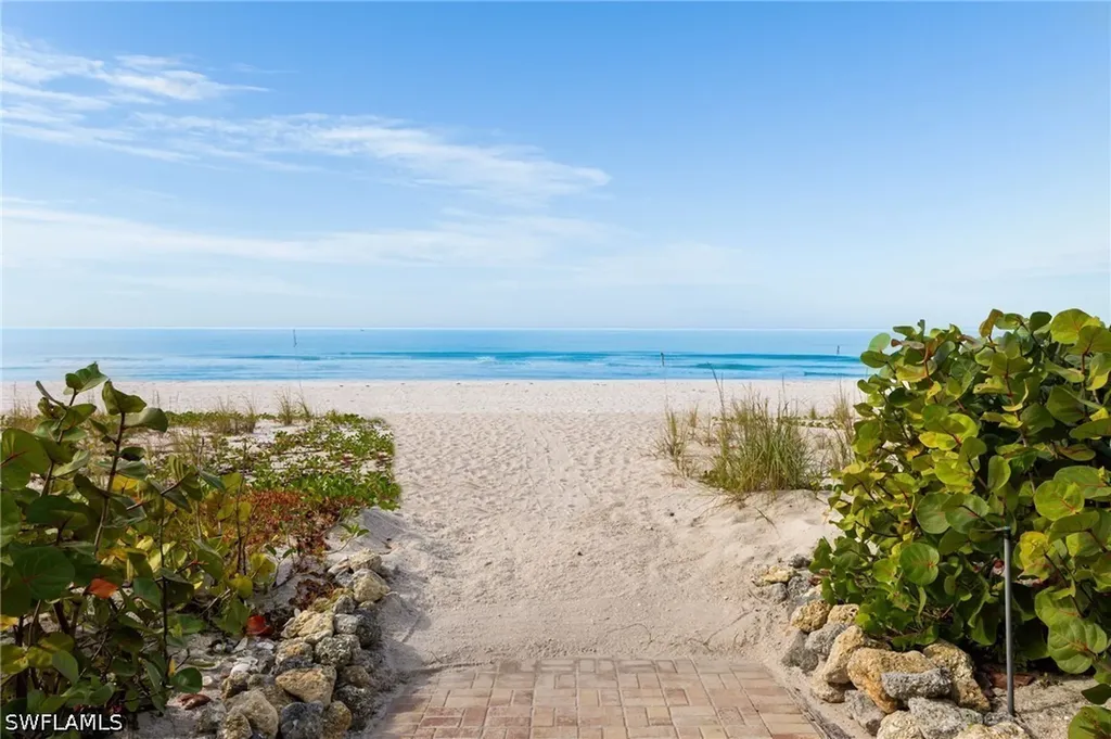 10475 Gulf Shore Drive Naples FL 34108