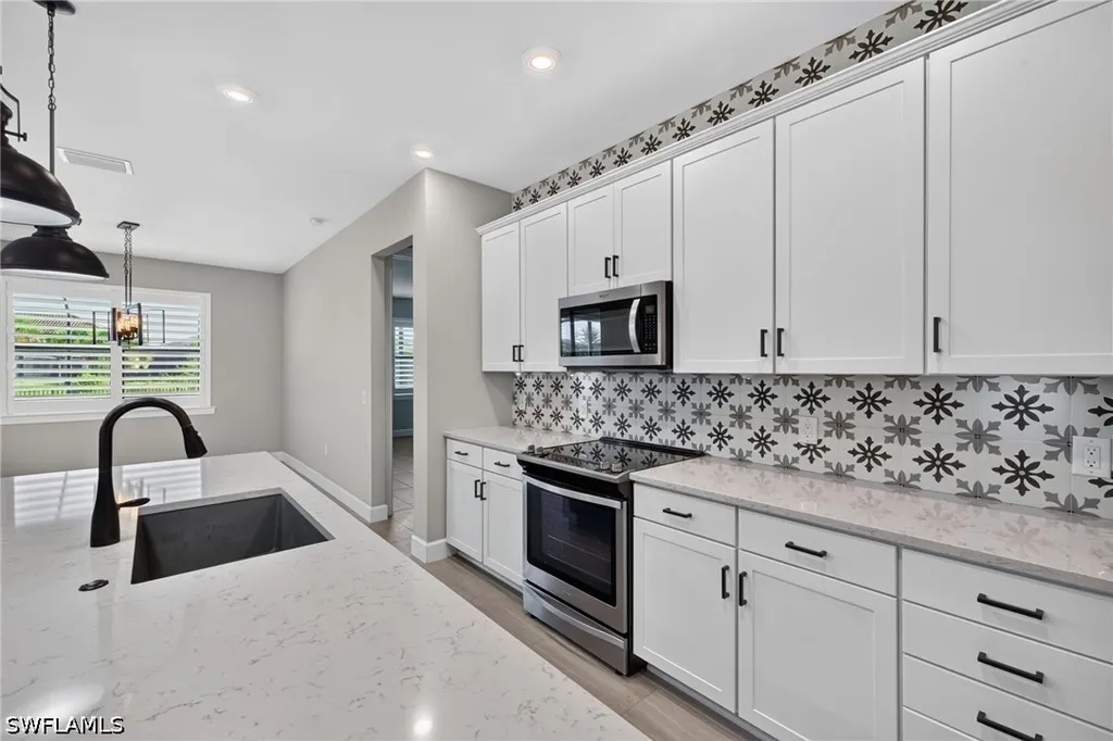 19241 Elston Way Estero FL 33928