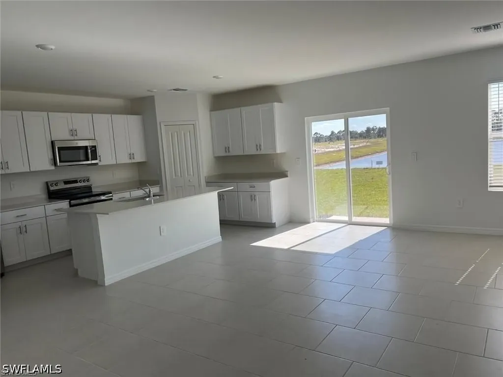 19550 Fairhill Court Lehigh Acres FL 33974