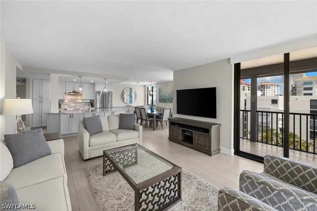 10482 Gulf Shore Drive Naples FL 34108