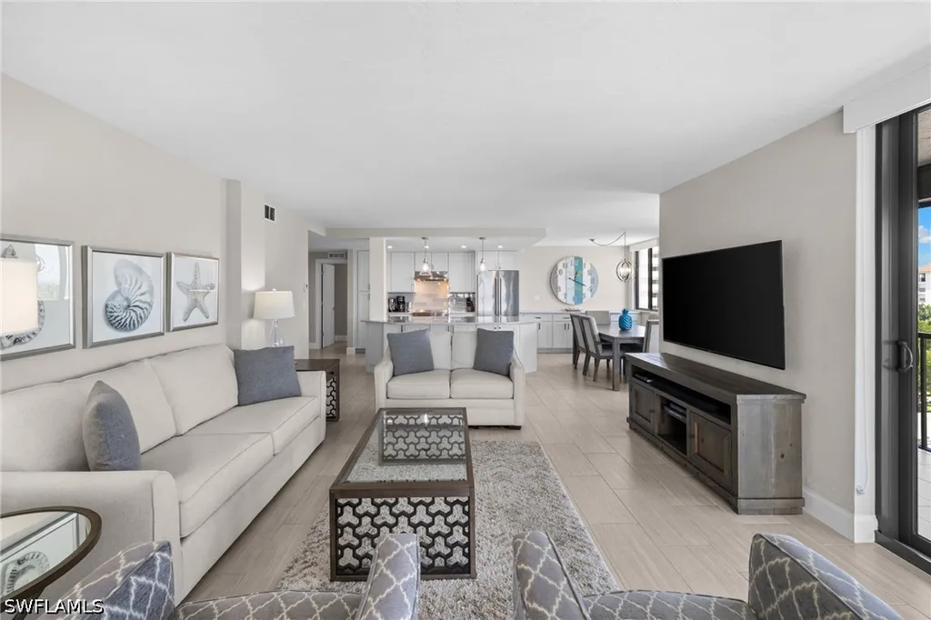 10482 Gulf Shore Drive Naples FL 34108