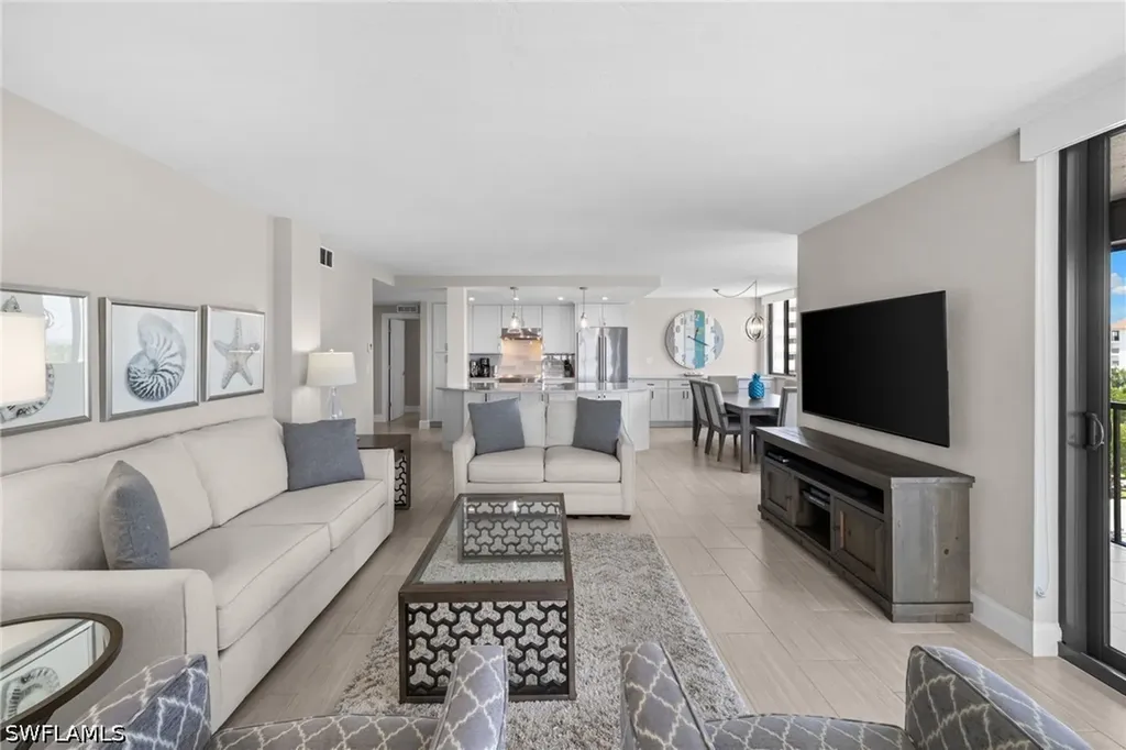 10482 Gulf Shore Drive Naples FL 34108