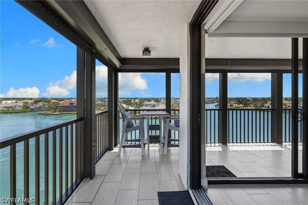 10482 Gulf Shore Drive Naples FL 34108