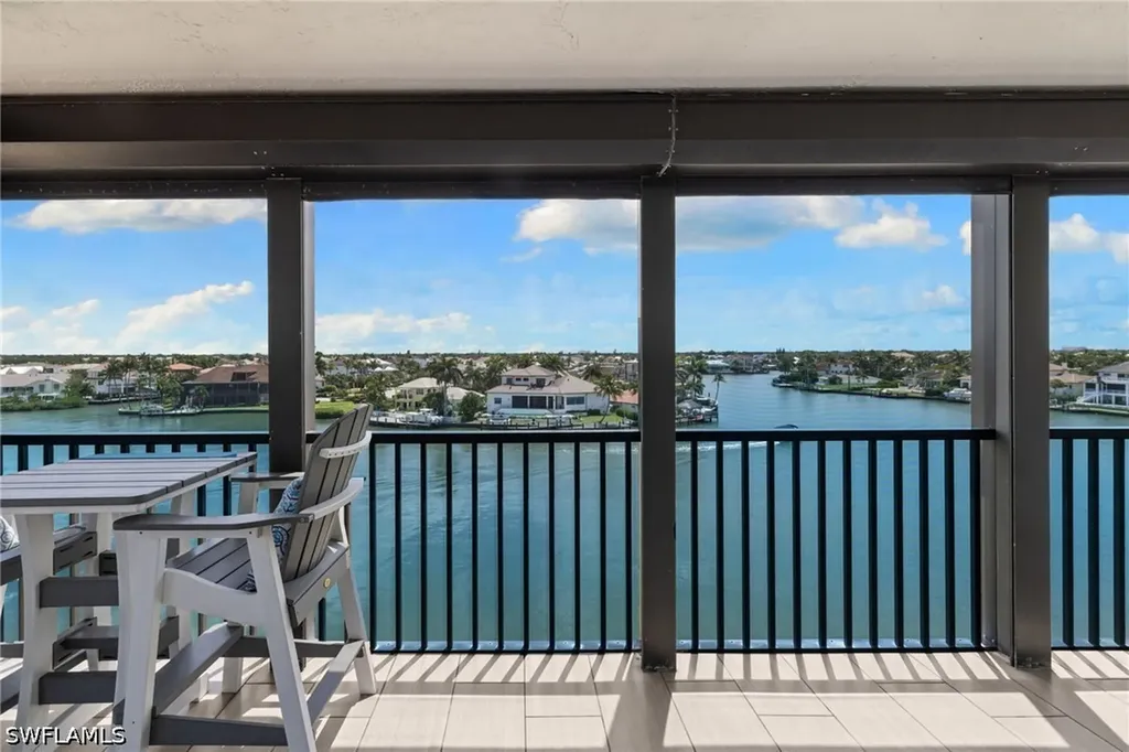 10482 Gulf Shore Drive Naples FL 34108