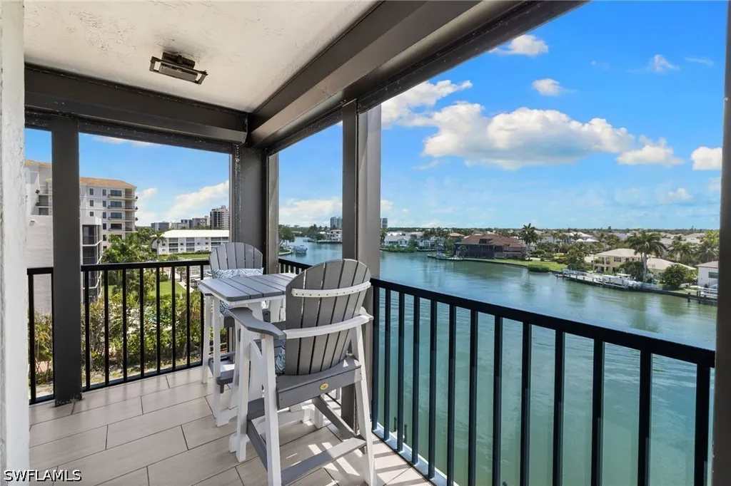 10482 Gulf Shore Drive Naples FL 34108