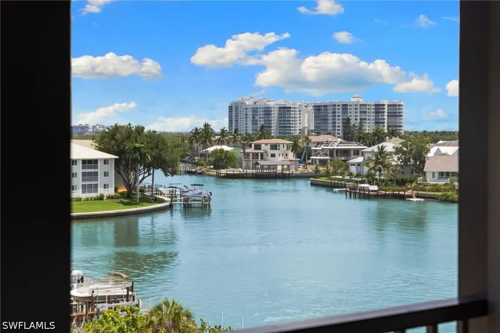 10482 Gulf Shore Drive Naples FL 34108