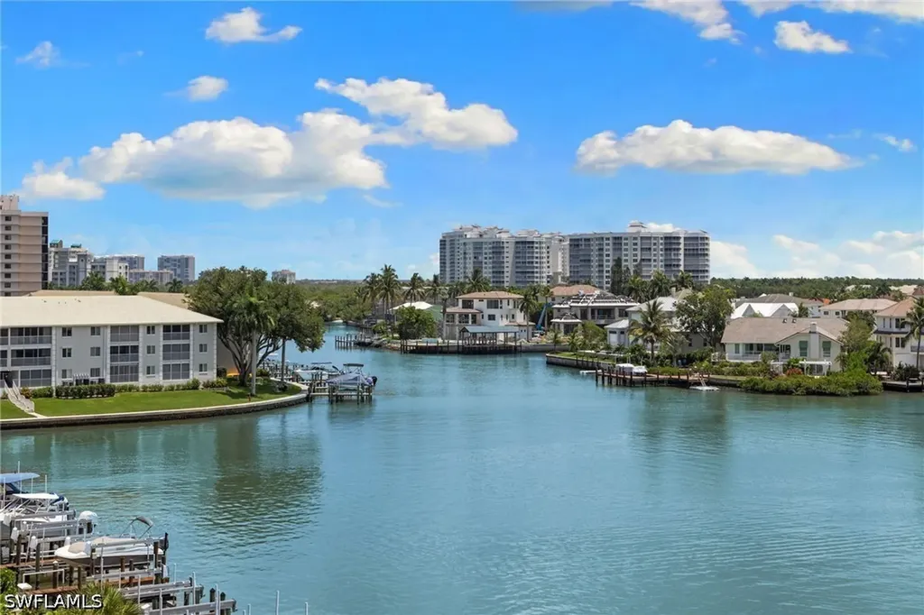 10482 Gulf Shore Drive Naples FL 34108