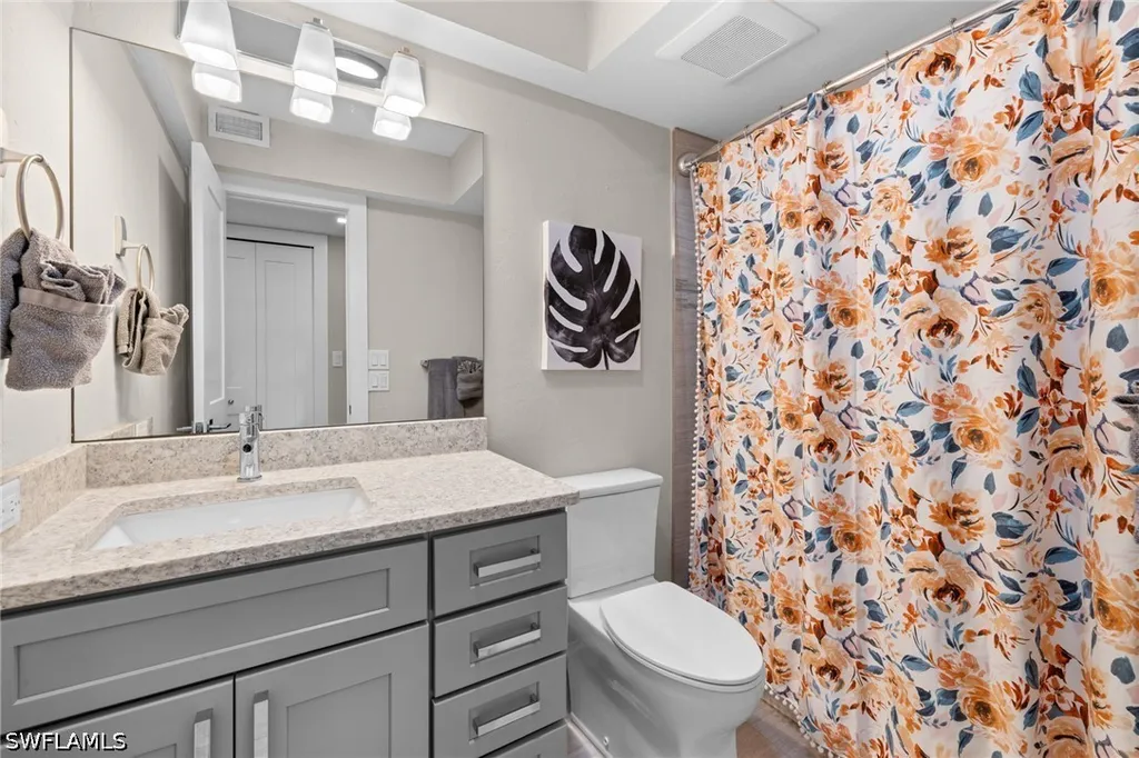 10482 Gulf Shore Drive Naples FL 34108