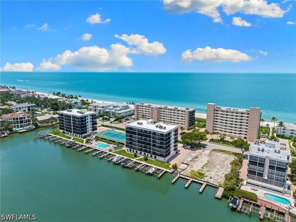 10482 Gulf Shore Drive Naples FL 34108