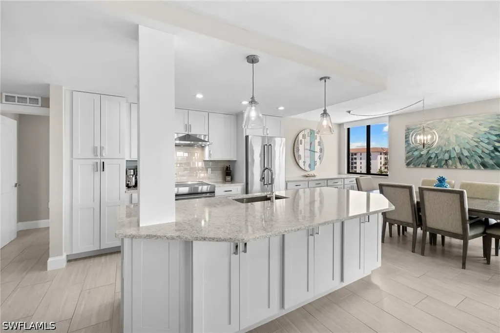 10482 Gulf Shore Drive Naples FL 34108