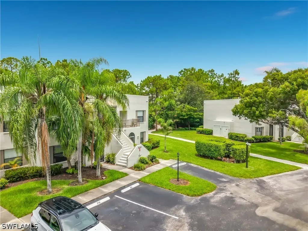 3323 Olympic Drive Naples FL 34105