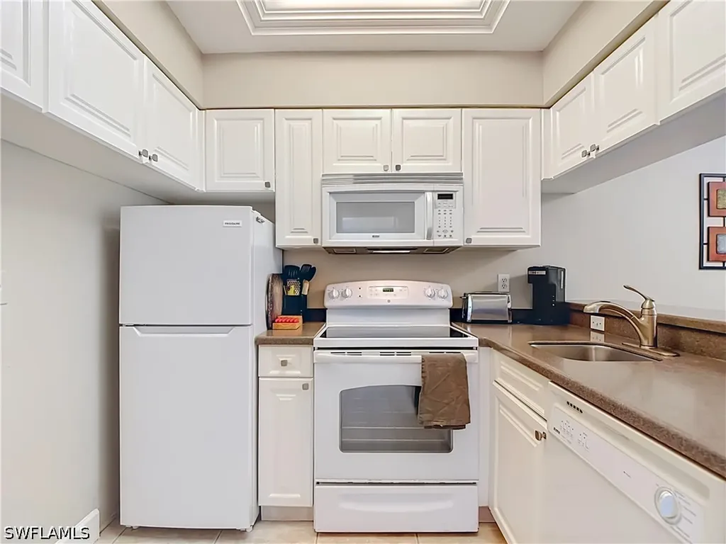 3323 Olympic Drive Naples FL 34105