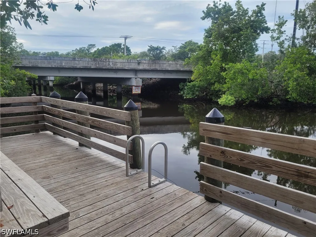 859 Manatee Road Naples FL 34114