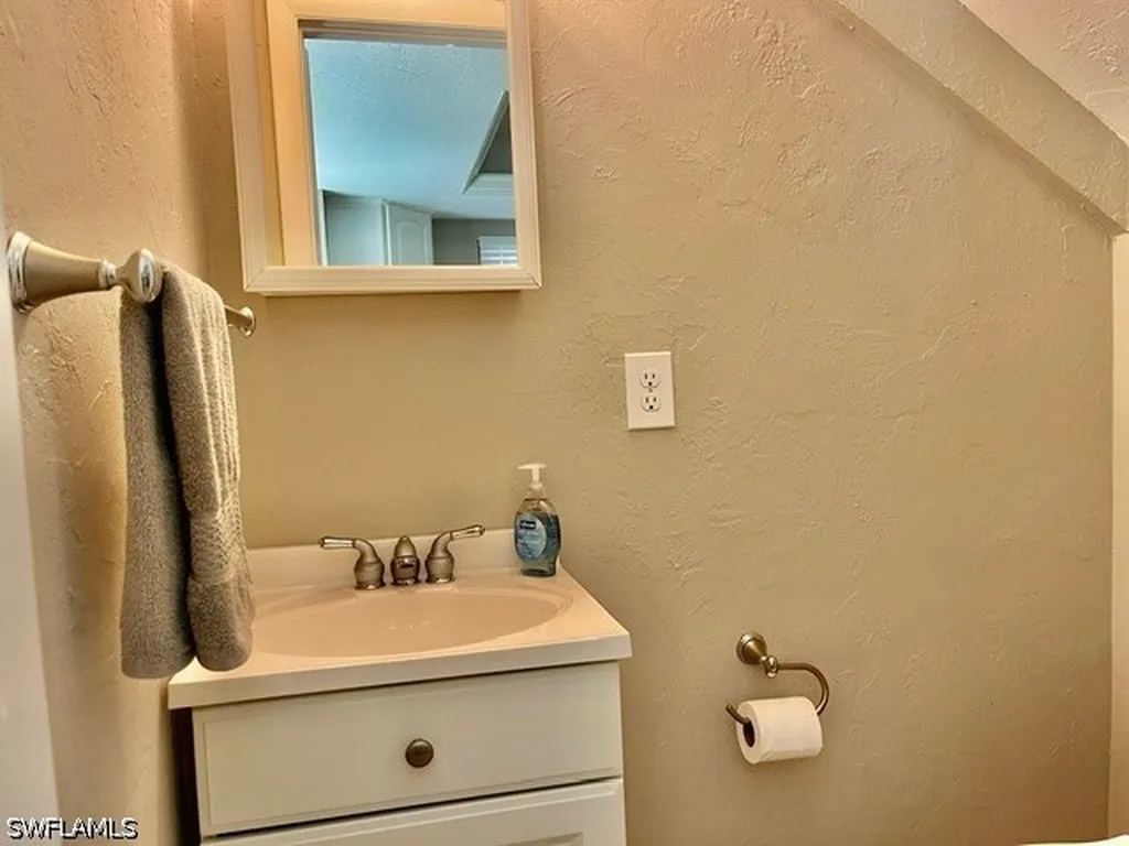 1140 5th Street S Naples FL 34102