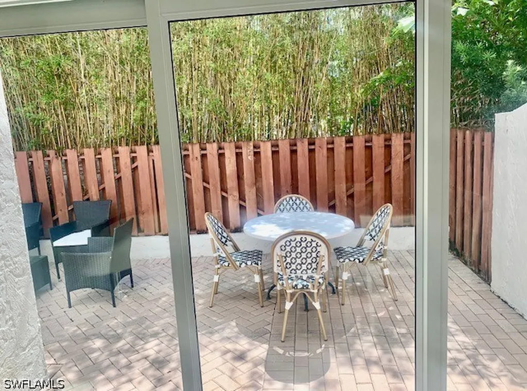 1140 5th Street S Naples FL 34102