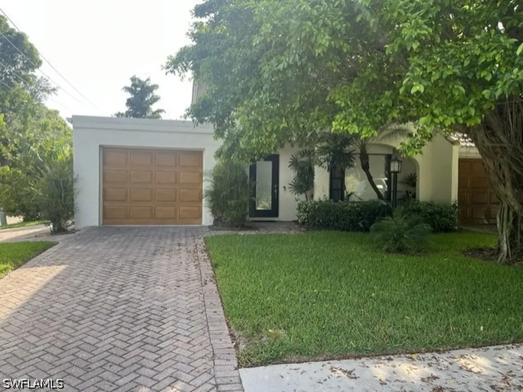 1140 5th Street S Naples FL 34102