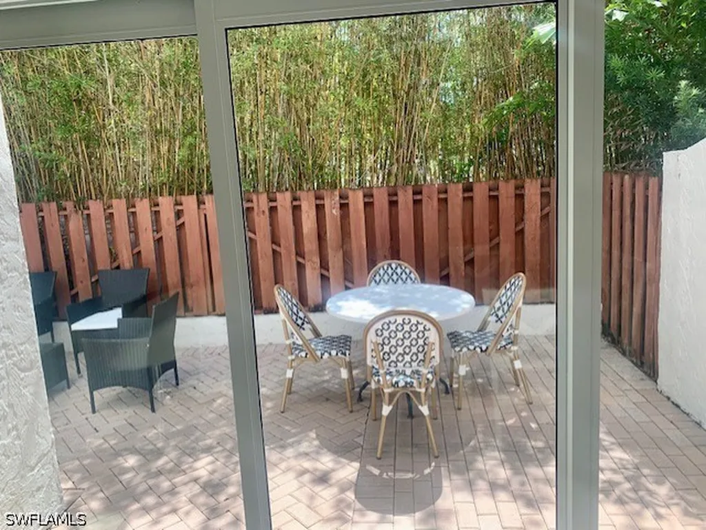 1140 5th Street S Naples FL 34102