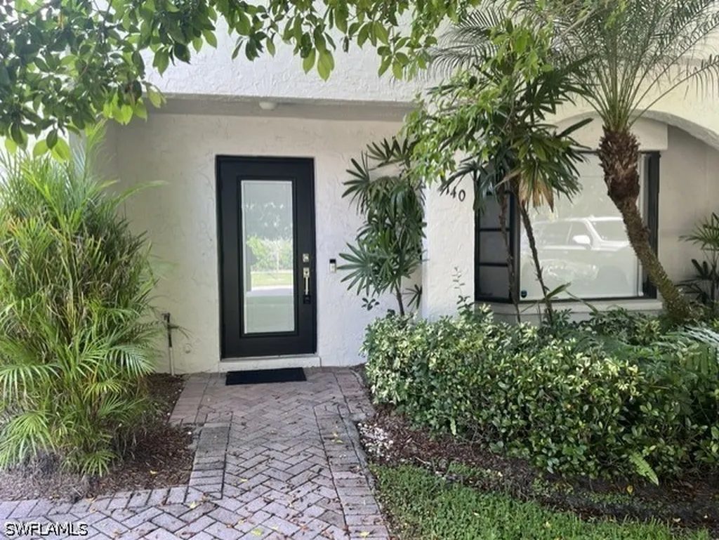 1140 5th Street S Naples FL 34102