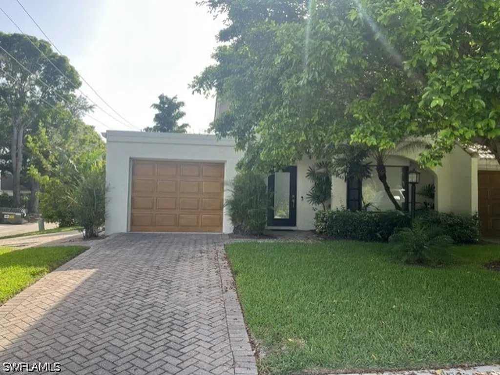 1140 5th Street S Naples FL 34102