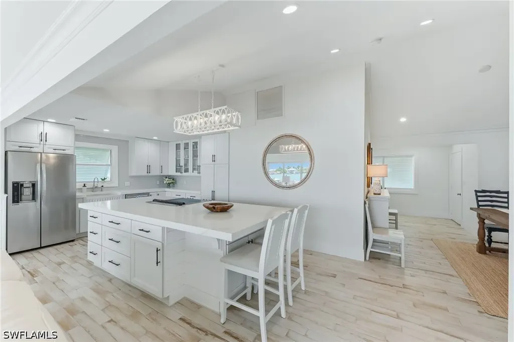 23 W Pelican Street Naples FL 34113