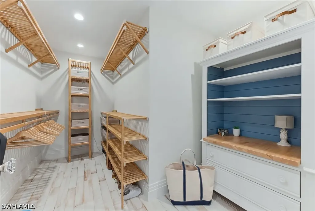 23 W Pelican Street Naples FL 34113