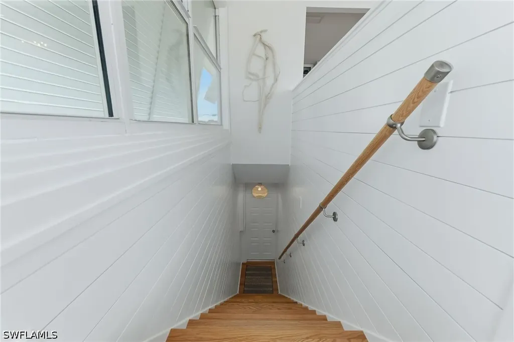 23 W Pelican Street Naples FL 34113