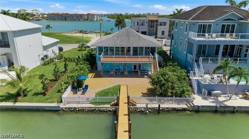 23 W Pelican Street Naples FL 34113