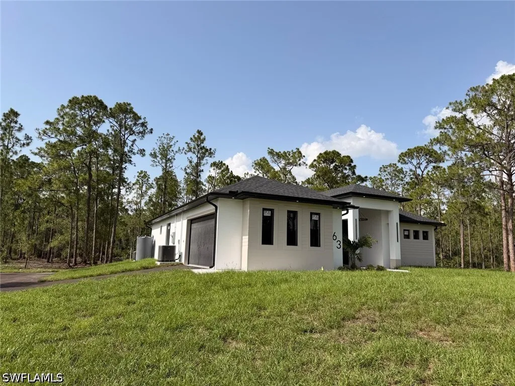4563 45th Avenue NE Naples FL 34120
