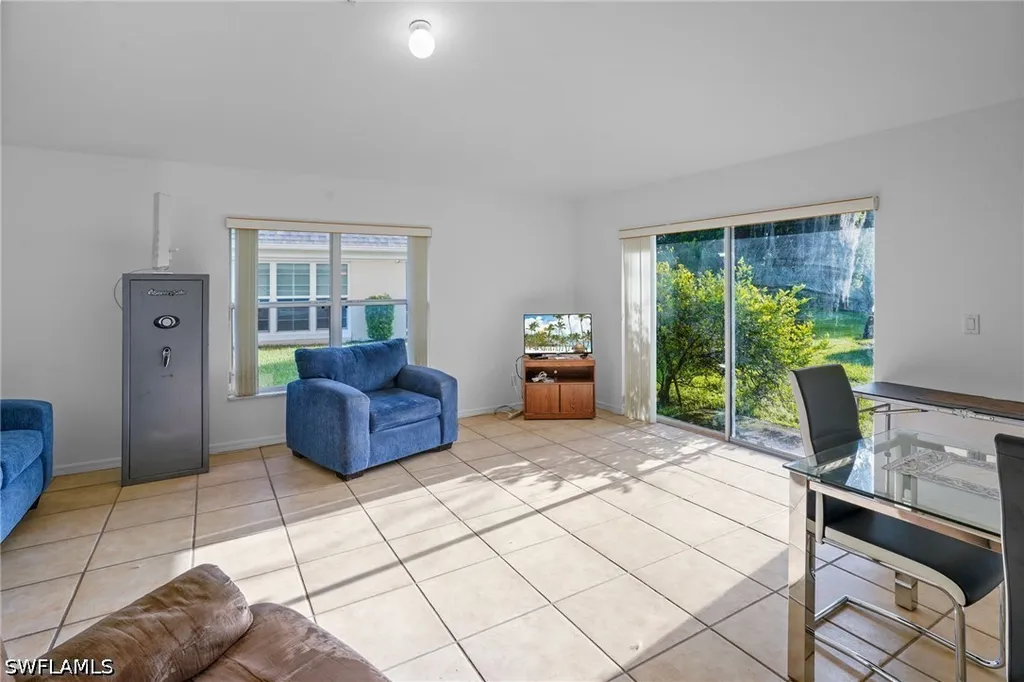 2 E Greens Circle Lehigh Acres FL 33936