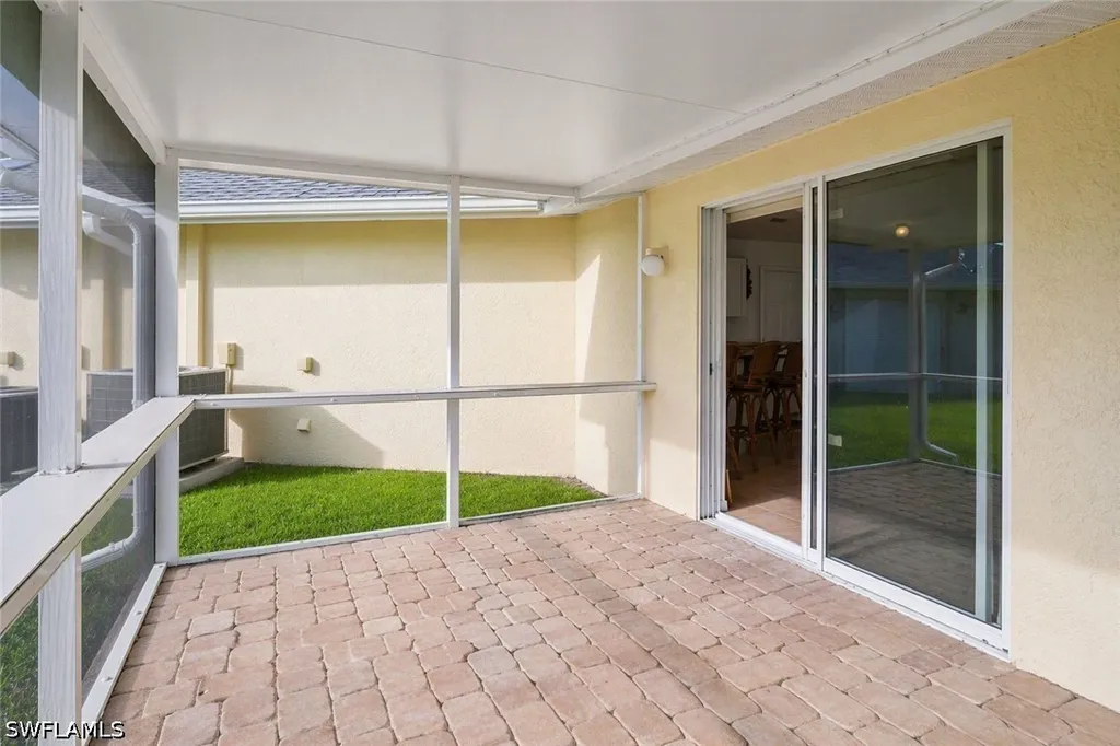 2 E Greens Circle Lehigh Acres FL 33936