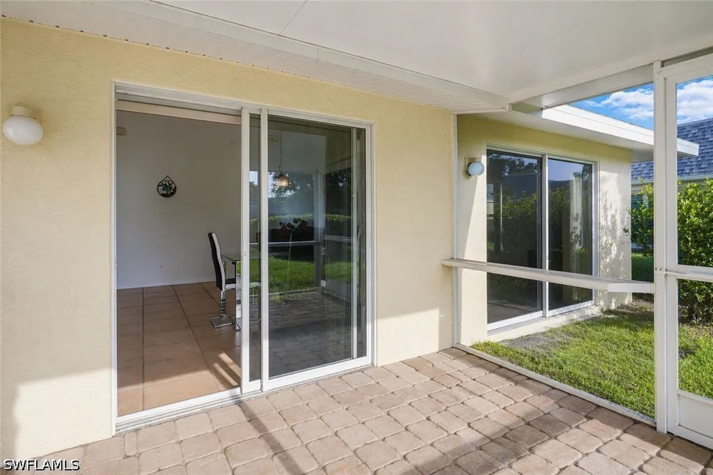 2 E Greens Circle Lehigh Acres FL 33936