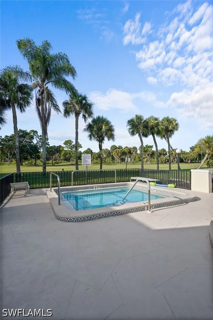 2 E Greens Circle Lehigh Acres FL 33936