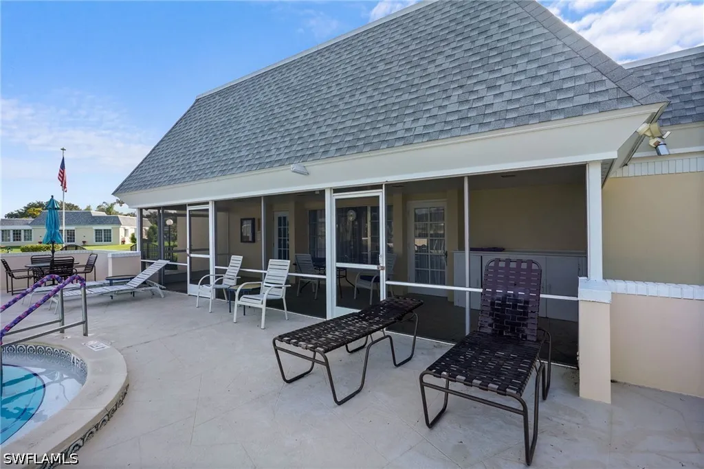 2 E Greens Circle Lehigh Acres FL 33936