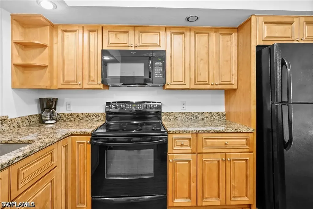 8302 Charter Club Circle Fort Myers FL 33919