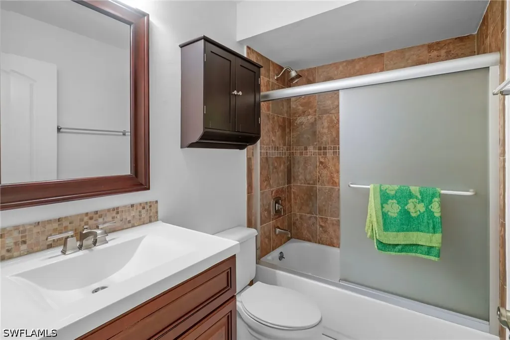 8302 Charter Club Circle Fort Myers FL 33919