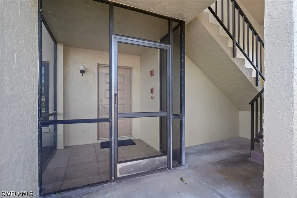 8302 Charter Club Circle Fort Myers FL 33919