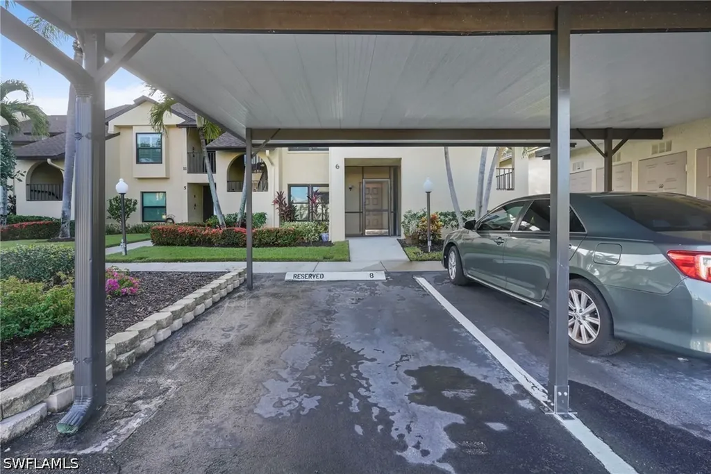 8302 Charter Club Circle Fort Myers FL 33919