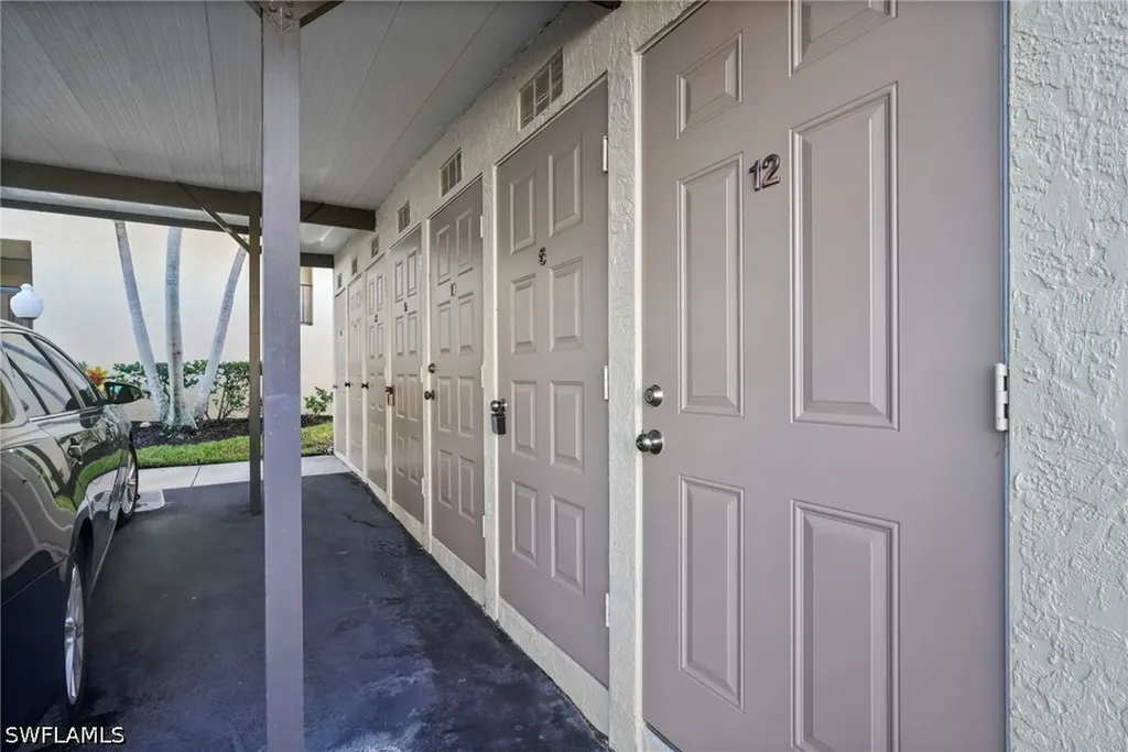 8302 Charter Club Circle Fort Myers FL 33919