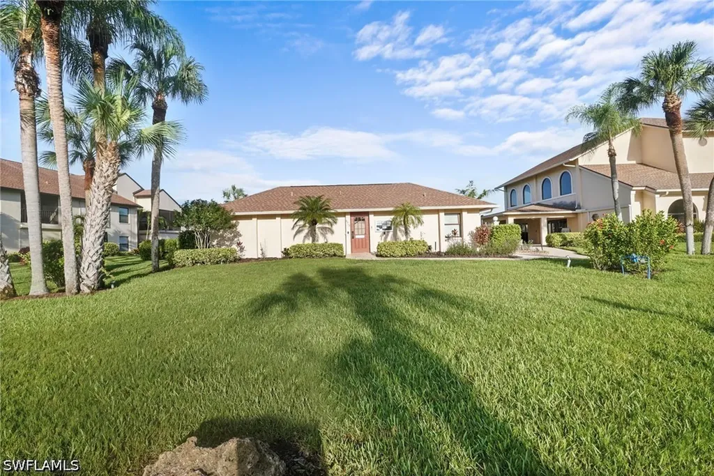 8302 Charter Club Circle Fort Myers FL 33919