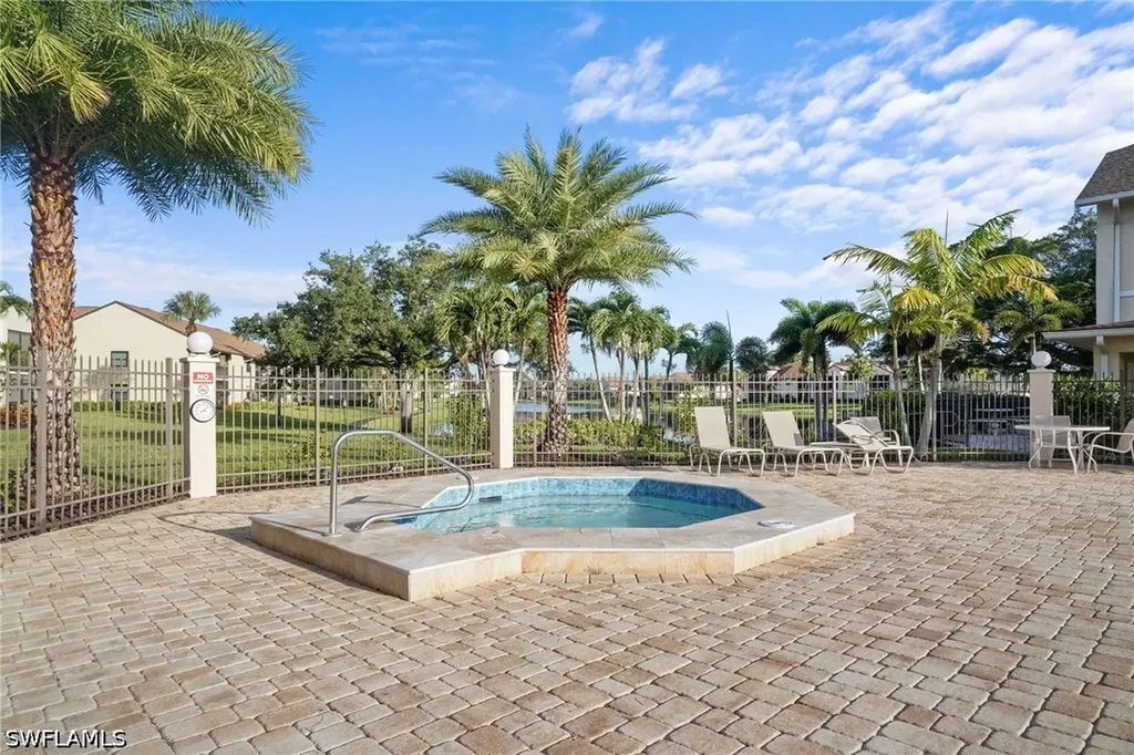 8302 Charter Club Circle Fort Myers FL 33919