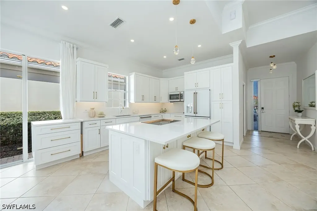 3833 Huelva Court Naples FL 34109