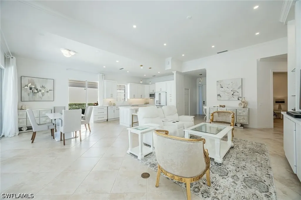 3833 Huelva Court Naples FL 34109