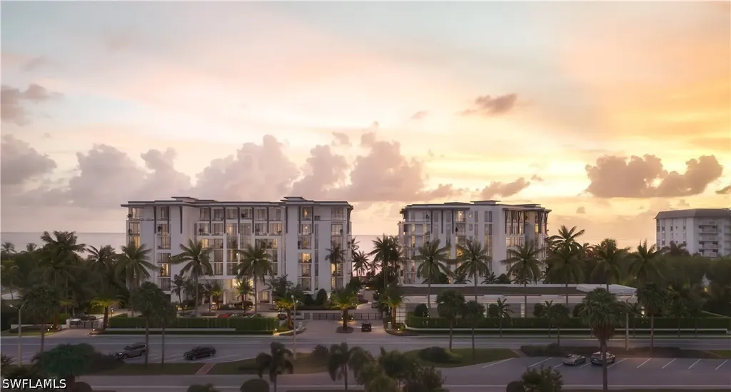 Naples FL, 1611 Gulf Shore Boulevard N, Unit 207