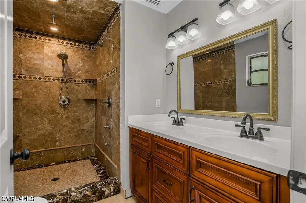 2240 19th Street SW Naples FL 34117