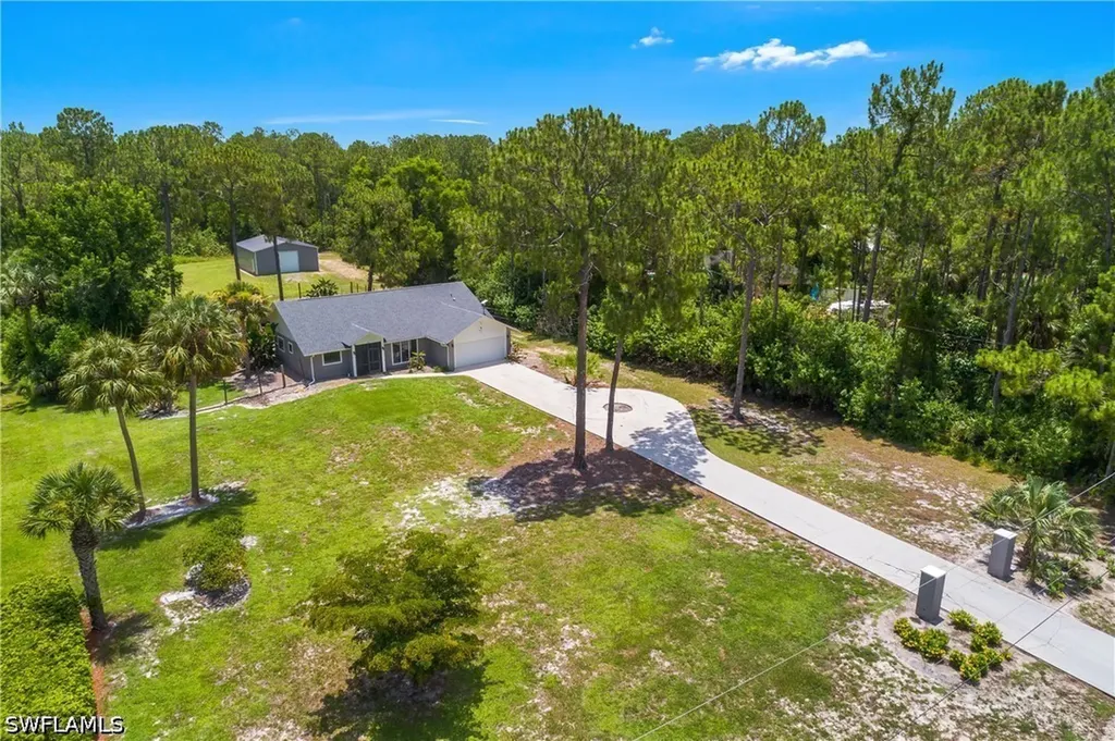 2240 19th Street SW Naples FL 34117