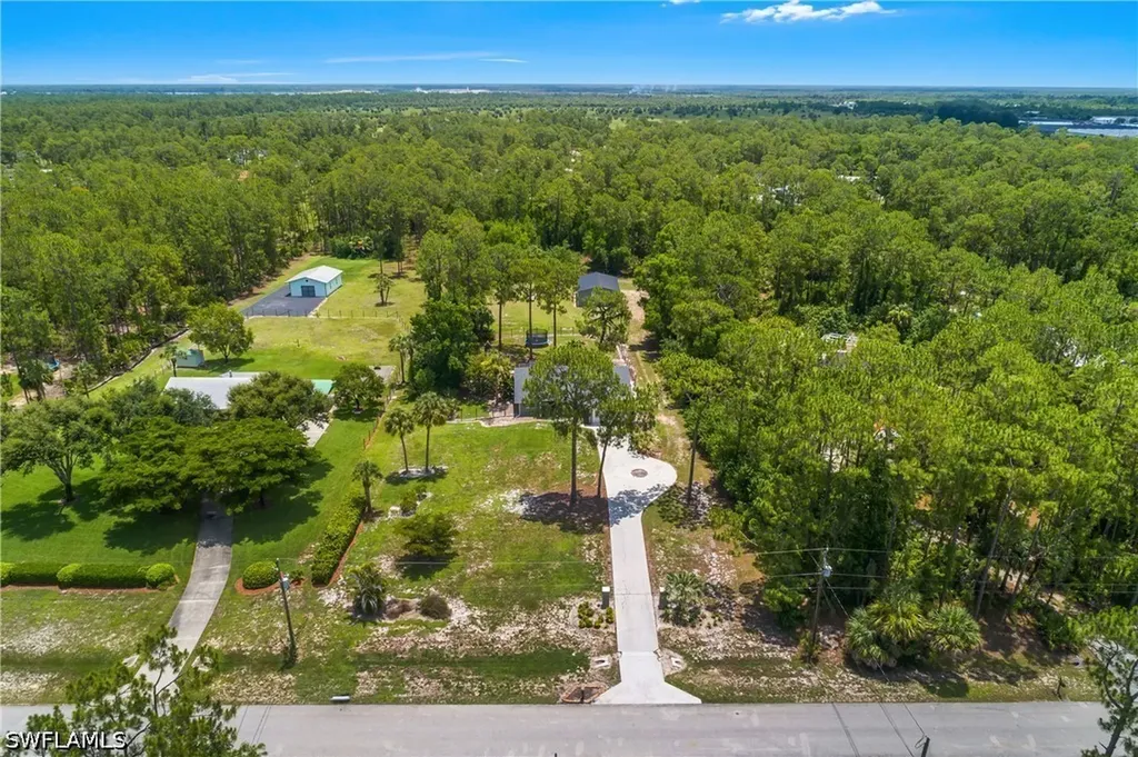 2240 19th Street SW Naples FL 34117
