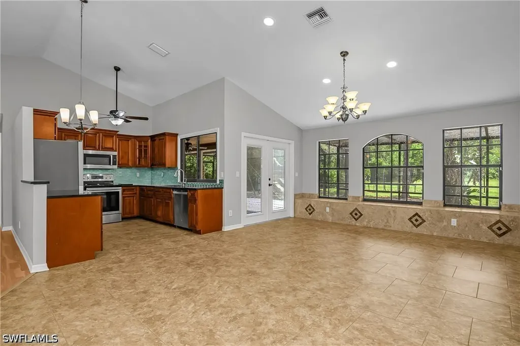 2240 19th Street SW Naples FL 34117